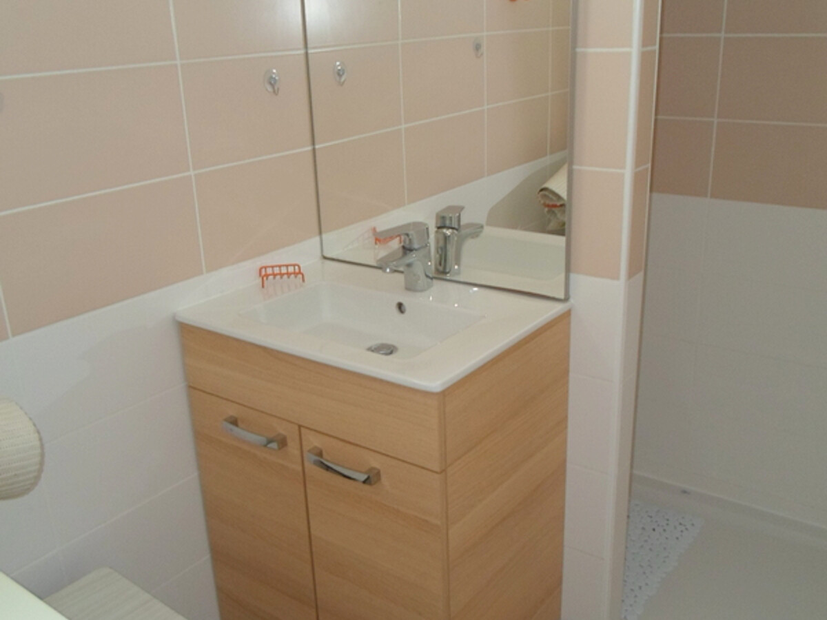 Appartement 2 pièces 27 m² près des Thermes, animaux OK - Photo 6