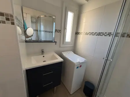 Appartement 40 m² avec loggia, vue sur l'étang à Balaruc : photo 9