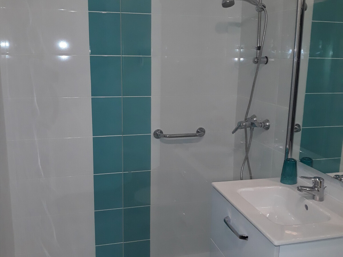 Studio 19 m² climatisé près des Thermes, balcon - Photo 6