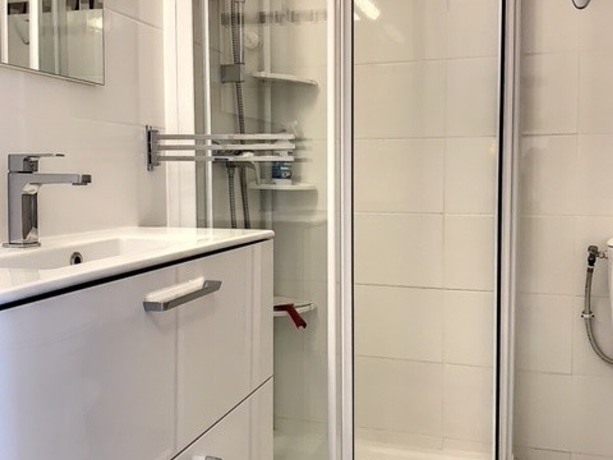 Studio 26m² climatisé avec balcon, 5 min des Thermes - Photo 9