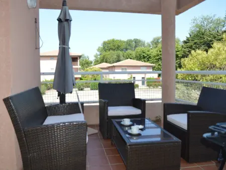 Location appartement à Saint Cyprien, Appartement 3 Pièces à Saint-Cyprien : 6 Couchages, Piscine, Terrasse, Parking et WIFI