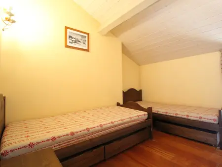 Duplex 10 pers à Lanslebourg, cheminée et balcon montagne : photo 4