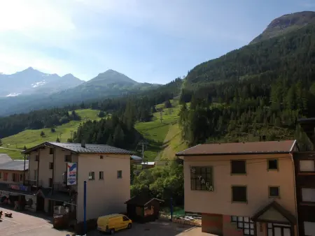 Duplex 10 pers à Lanslebourg, cheminée et balcon montagne : photo 7