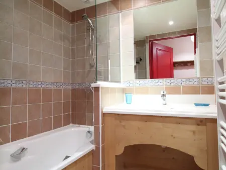 Appartement 6 pers. Lanslebourg, balcon sud-est et parking : photo 8