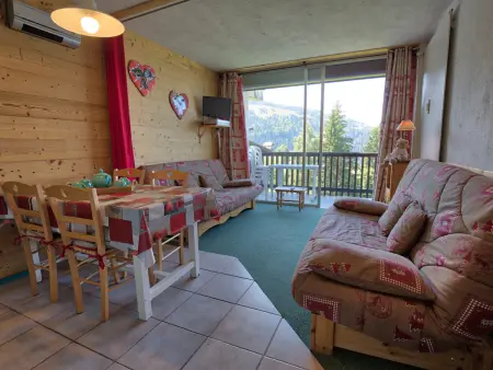 Location appartement à Notre Dame de Bellecombe, Studio skis aux pieds avec balcon et vue à Notre-Dame-de-Bellecombe