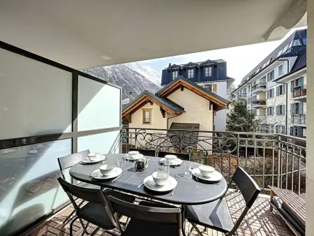 Appartement Chamonix centre, balcon vue Mont-Blanc : photo 12