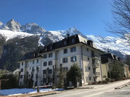 Appartement Chamonix centre, balcon vue Mont-Blanc : photo 17