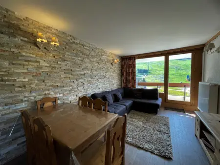 Appartement rénové 3 pièces aux pieds des pistes, Les Menuires : photo 2