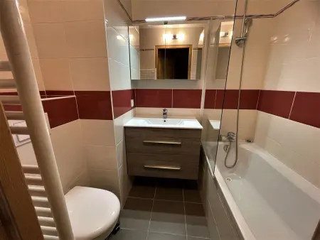 Appartement rénové 3 pièces aux pieds des pistes, Les Menuires : photo 10