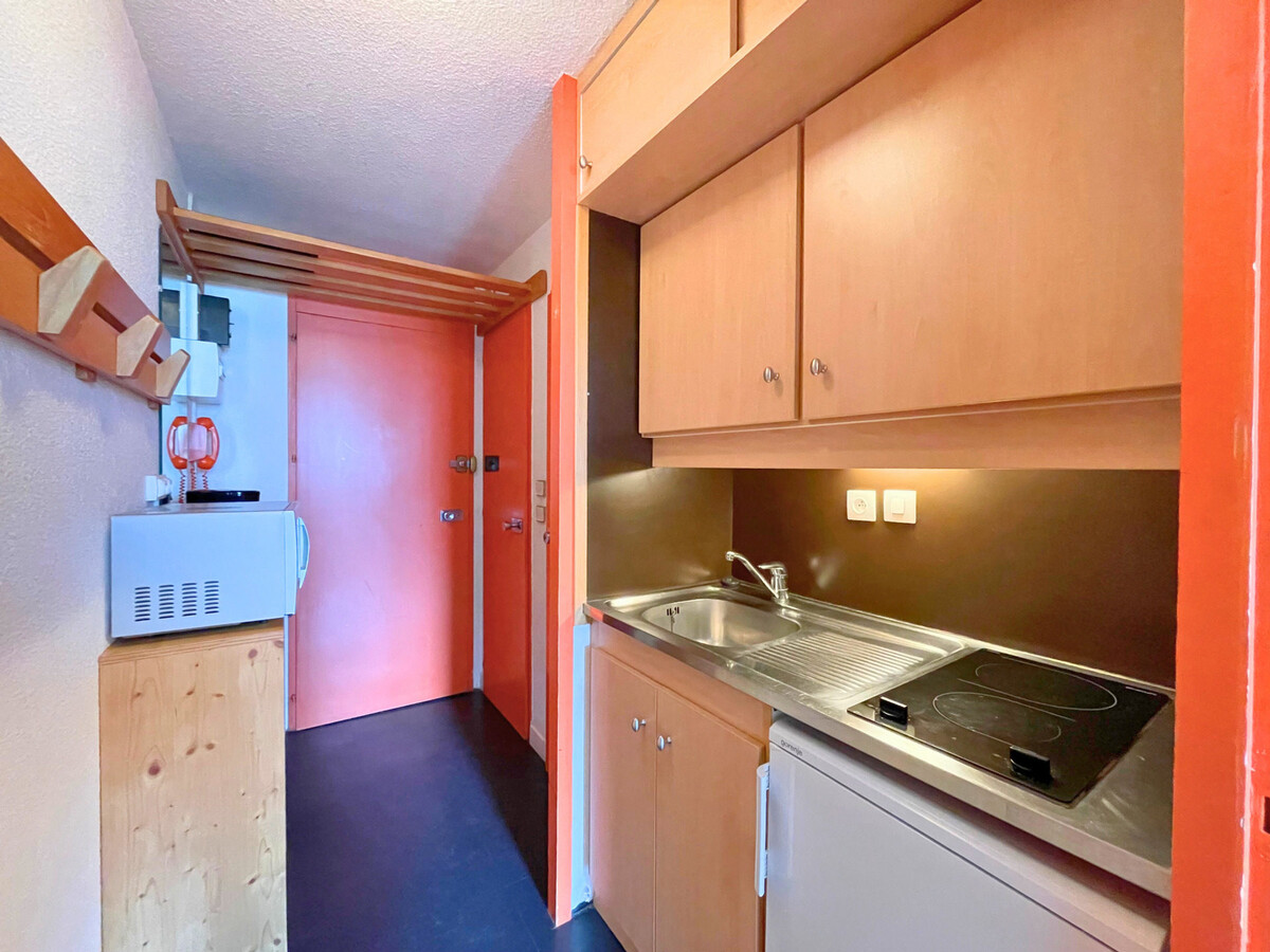 Studio 4 pers aux Menuires, balcon Sud vue pistes - Photo 3
