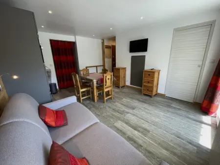 Location appartement à Les Menuires, Studio rénové pour 4, ski aux pieds, La Croisette, Les Menuires