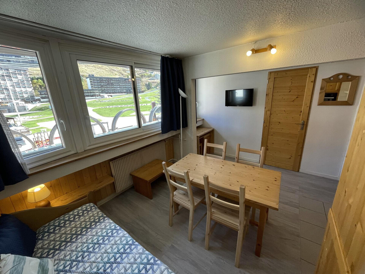 Appartement 2 pièces Les Menuires, accès direct au ski - Photo 3
