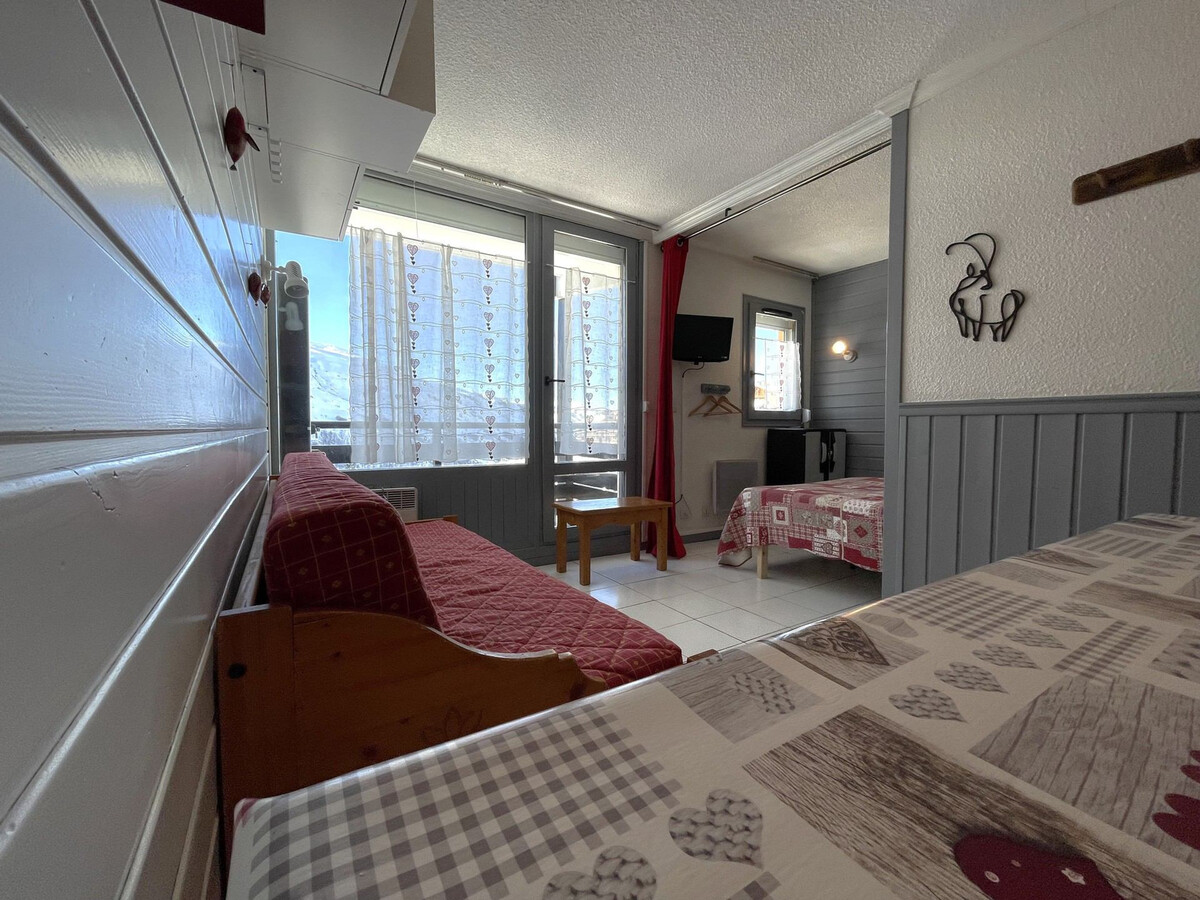 Studio 4 pers. balcon ouest aux Menuires, accès pistes - Photo 3