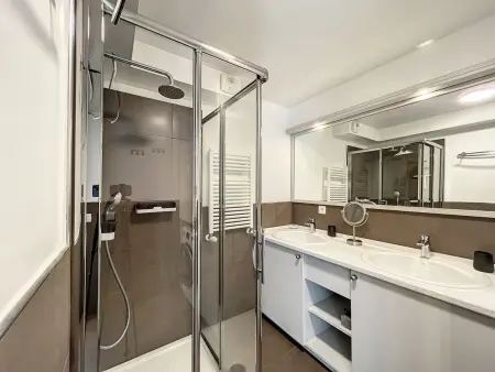 Appartement rénové 47 m² vue Mont-Blanc, Chamonix : photo 7