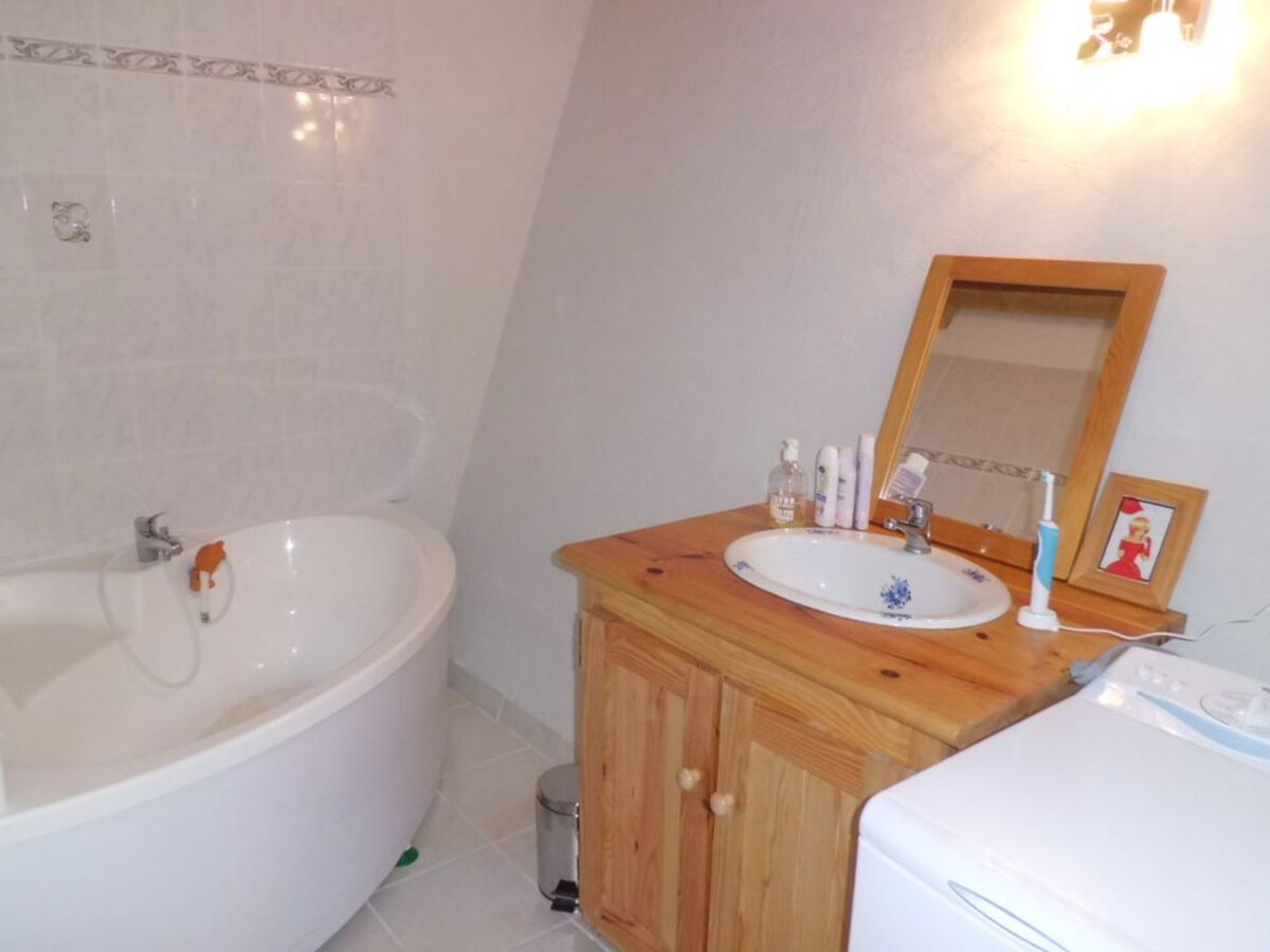 Duplex 2 pièces rénové avec parking à Brides-les-Bains - Photo 4