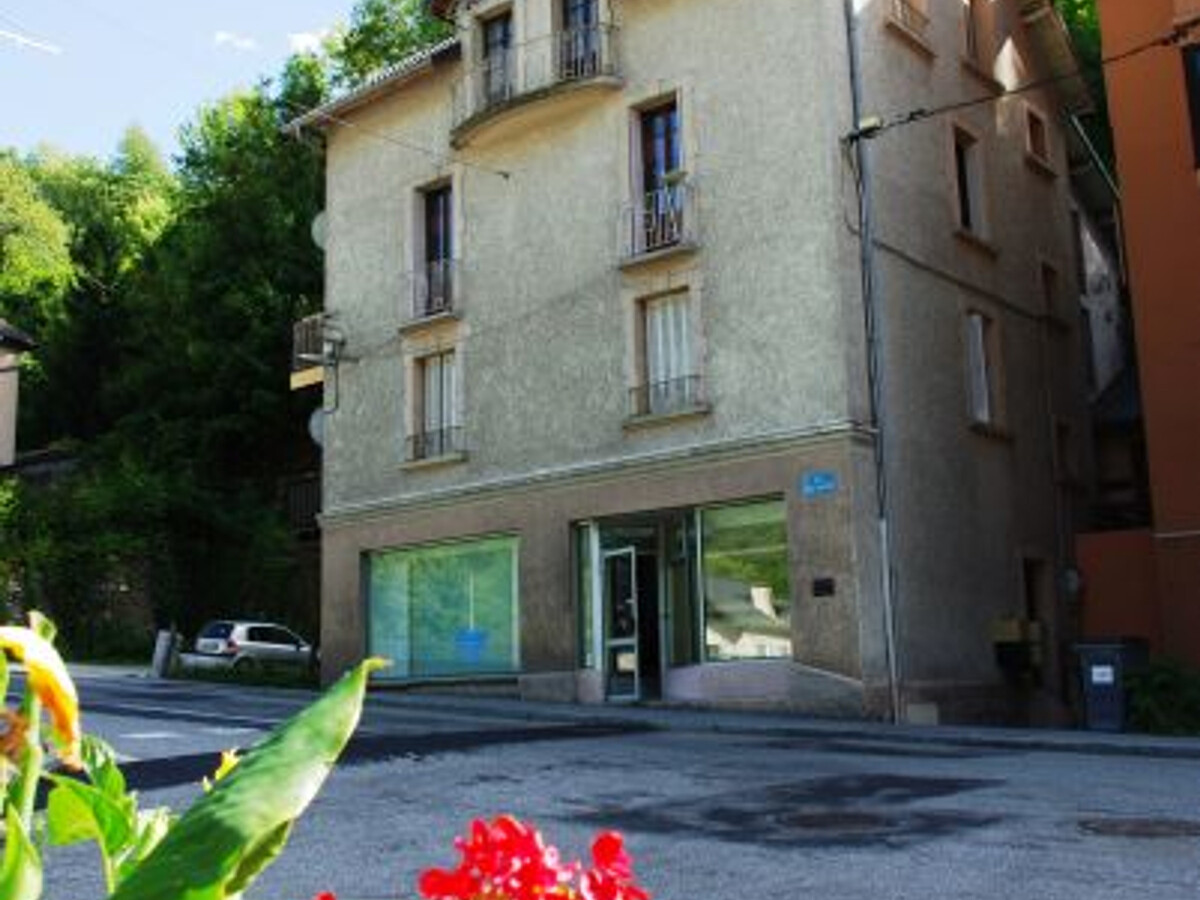 Duplex 2 pièces rénové avec parking à Brides-les-Bains - Photo 9