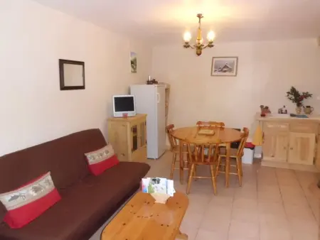 Location appartement à Brides les Bains, Spacieux Duplex 2 Pièces avec Parking pour 4 Pers