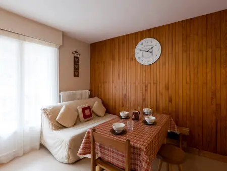 Studio 31 m² centre-ville, balcon sud, 5 personnes : photo 9
