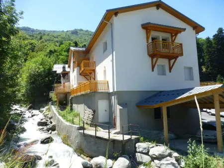 Appartement 4 pers centre Brides-les-Bains, vue rivière : photo 11