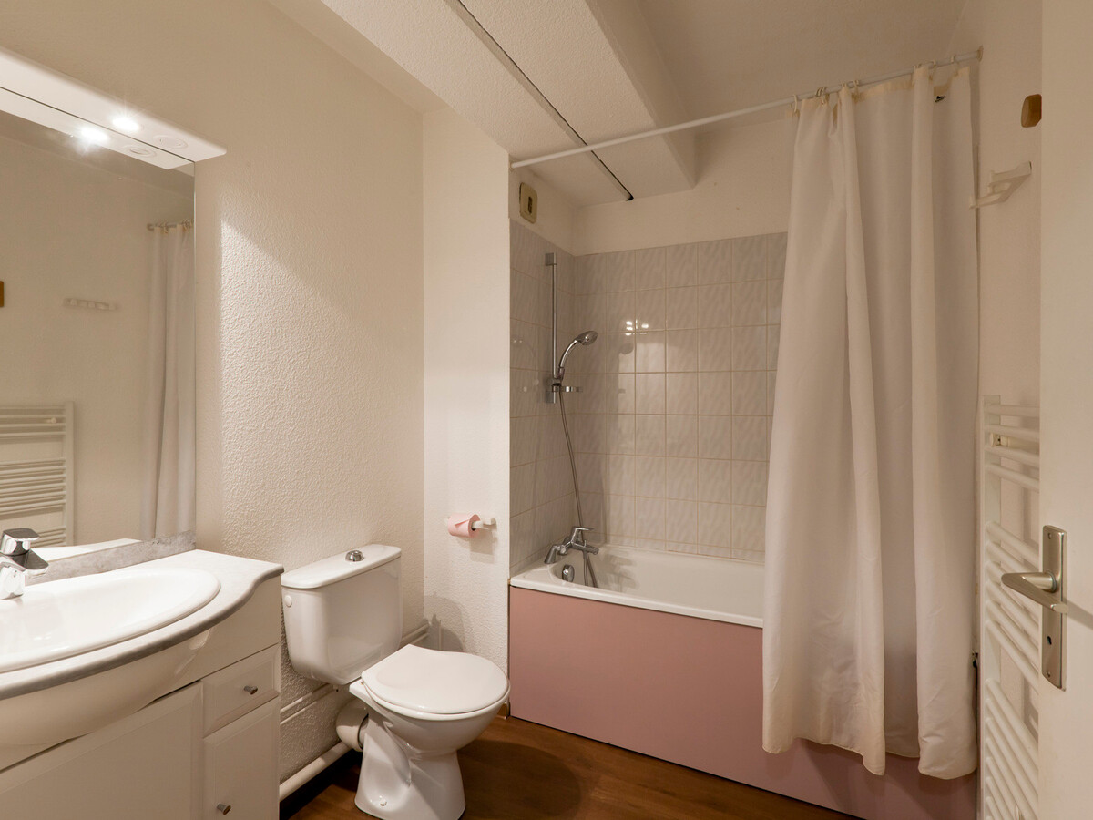 Studio 24m² centre-ville Brides-les-Bains, balcon Nord - Photo 6