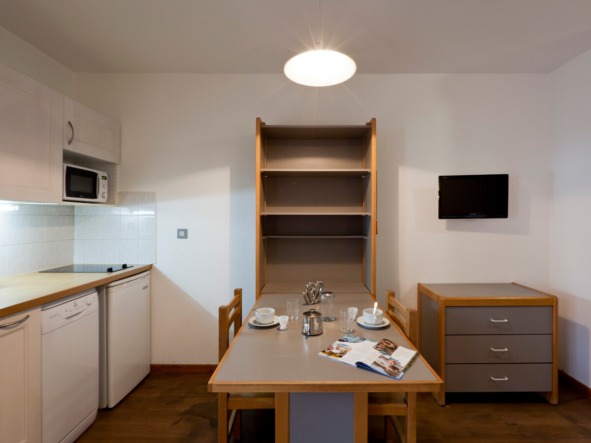 Studio 24m² centre-ville Brides-les-Bains, balcon Nord - Photo 10