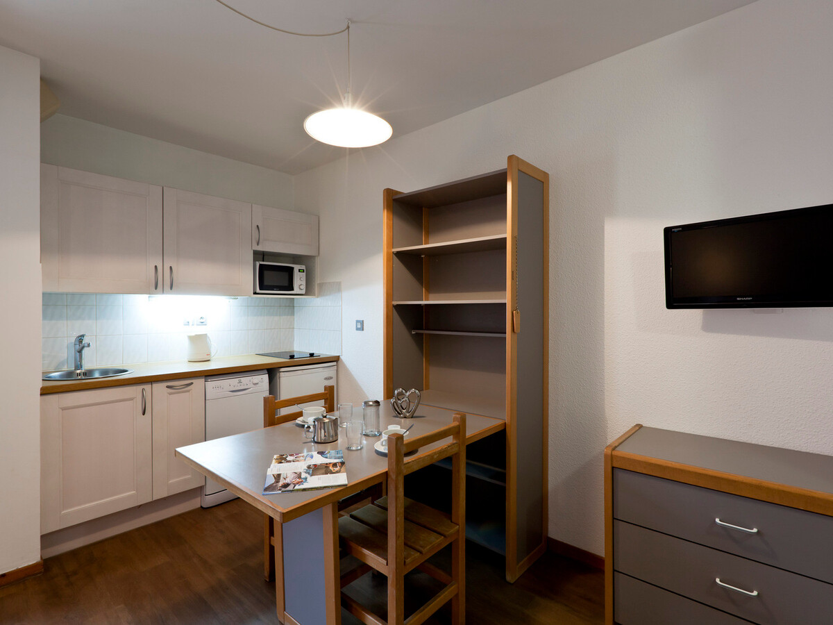 Studio 24m² centre-ville Brides-les-Bains, balcon Nord - Photo 12