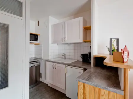 Location appartement à Brides les Bains, Studio cosy centre station avec Wi-Fi et parking