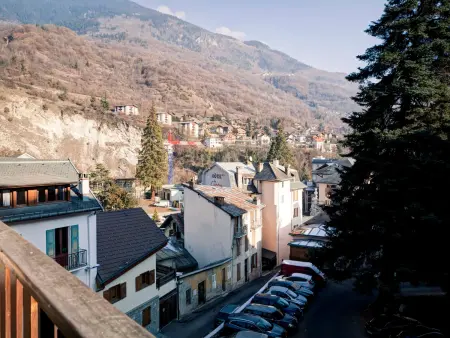 Studio 26 m² centre Brides-les-Bains, balcon et parking : photo 5