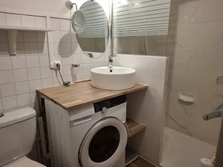Studio 26 m² balcon montagne, centre Brides-les-Bains : photo 5