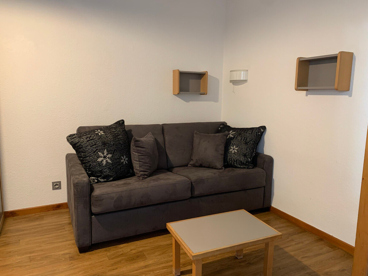 Studio 28 m² balcon 12 m², centre Brides-les-Bains - Photo 2