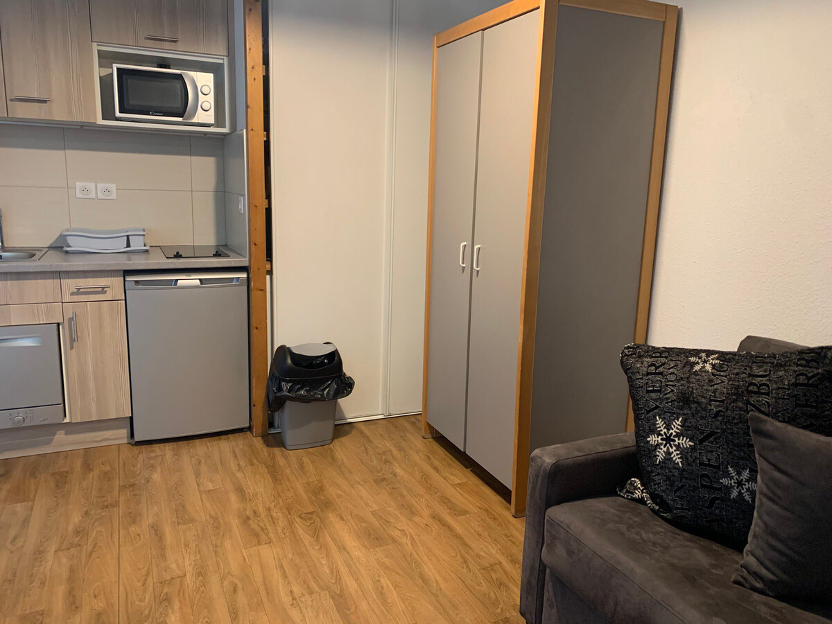 Studio 28 m² balcon 12 m², centre Brides-les-Bains - Photo 3