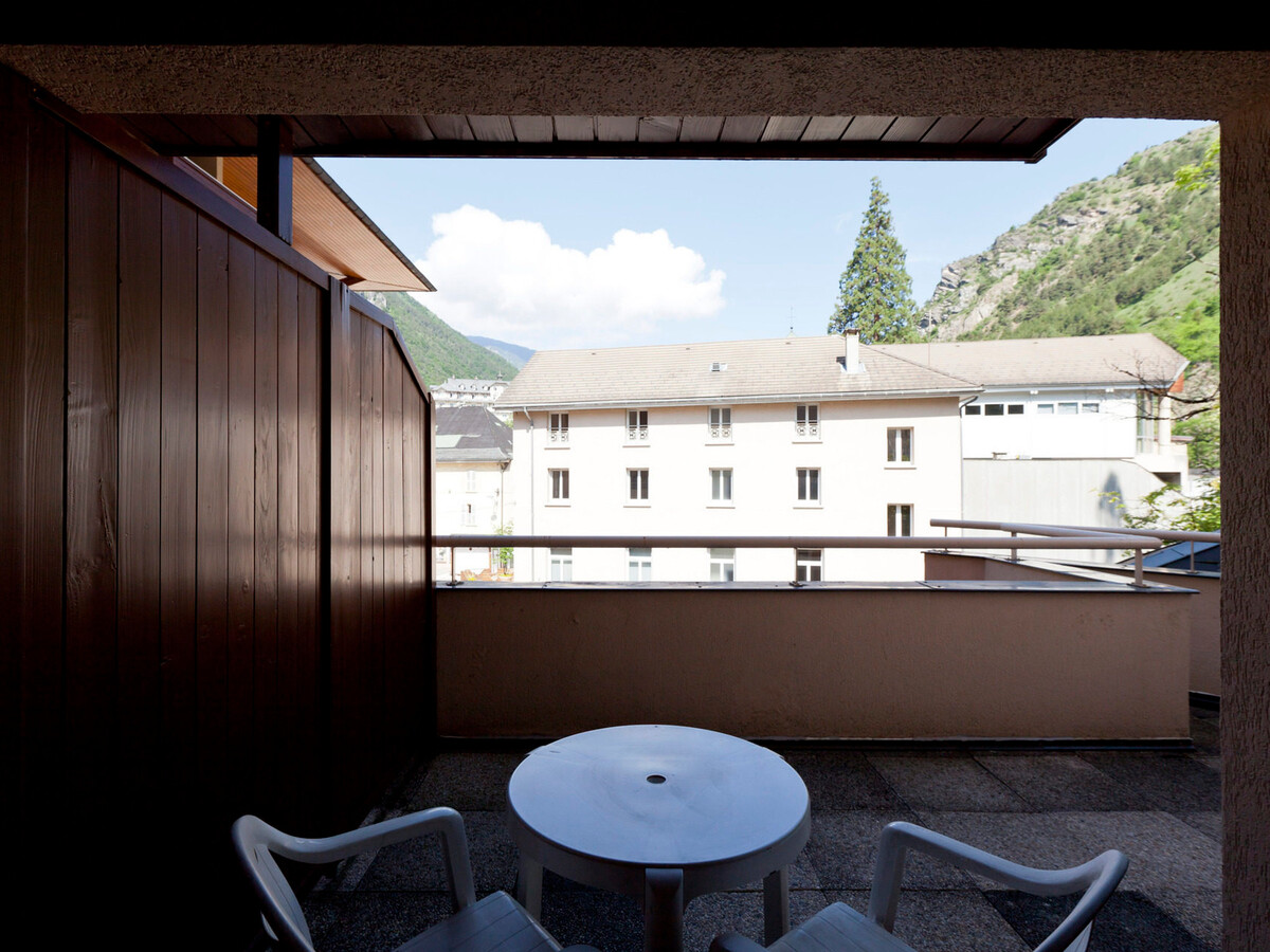 Studio 28 m² balcon 12 m², centre Brides-les-Bains - Photo 8