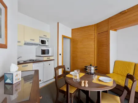 Location appartement à Brides les Bains, Studio central à Brides-les-Bains avec parking et WiFi