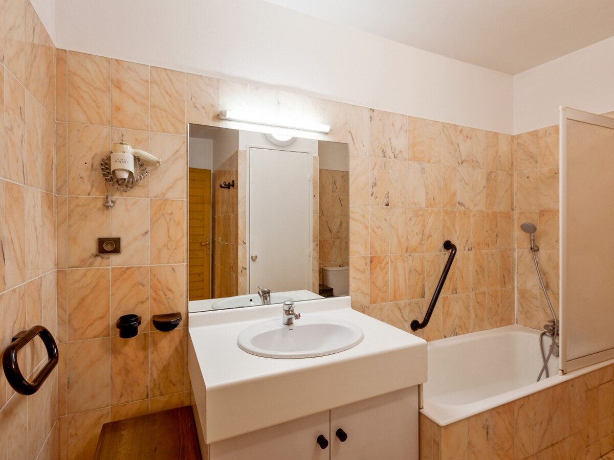 T1 bis 34m² balcon et casier à ski à Brides-les-Bains - Photo 6