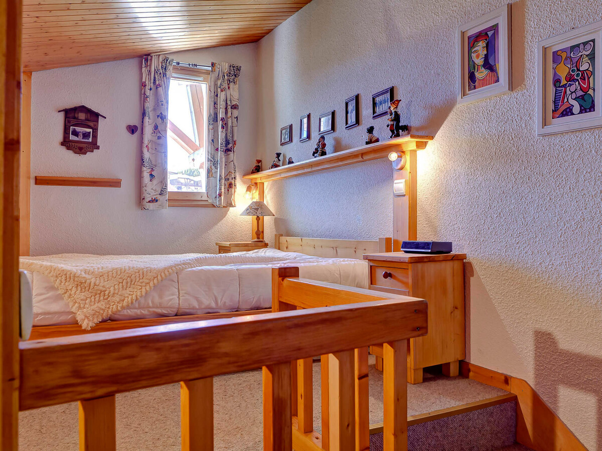 Duplex 9 pers, skis aux pieds à La Tania - Photo 3