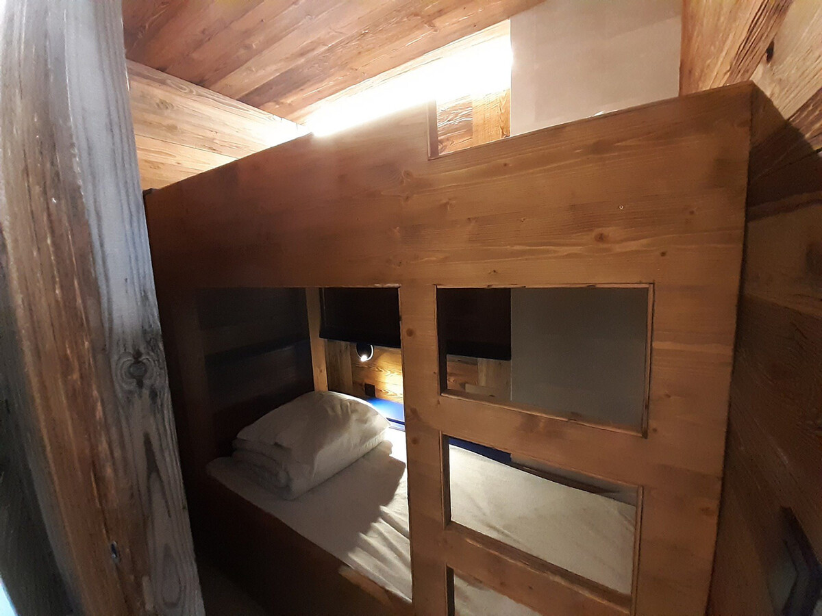 T2 Courchevel 1850 : accès pistes, parking, vue vallée - Photo 11