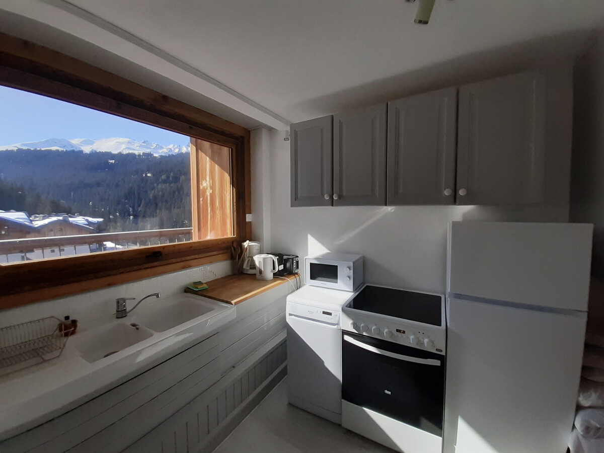Studio ski aux pieds Courchevel avec parking - Photo 4