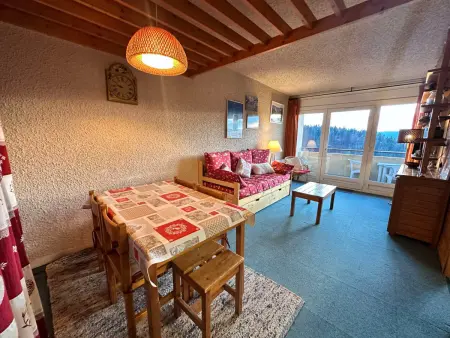 Location appartement à Villard de Lans, Appartement 2 pièces au pied des pistes de ski avec balcon et parking