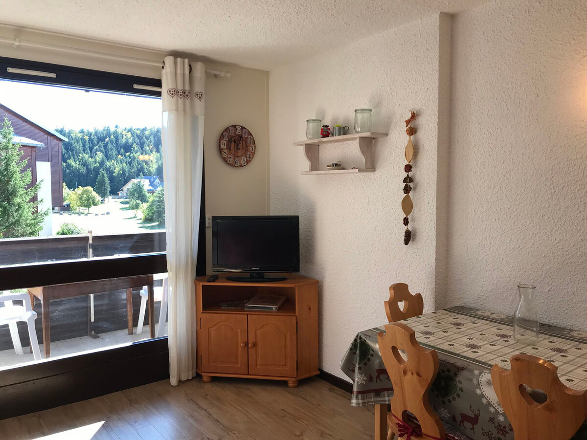 Studio cabine 25m² au pied des pistes, balcon sud - Photo 5