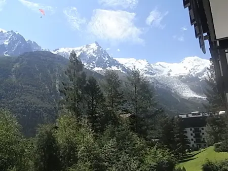 Studio 27m² Chamonix, balcon vue Mont-Blanc : photo 11