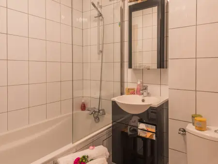 Studio 24m² balcon Sud-Ouest, vue Brévent à Chamonix : photo 2