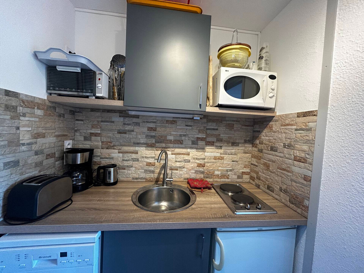 Studio 17 m² aux Menuires, balcon et casier à skis - Photo 3