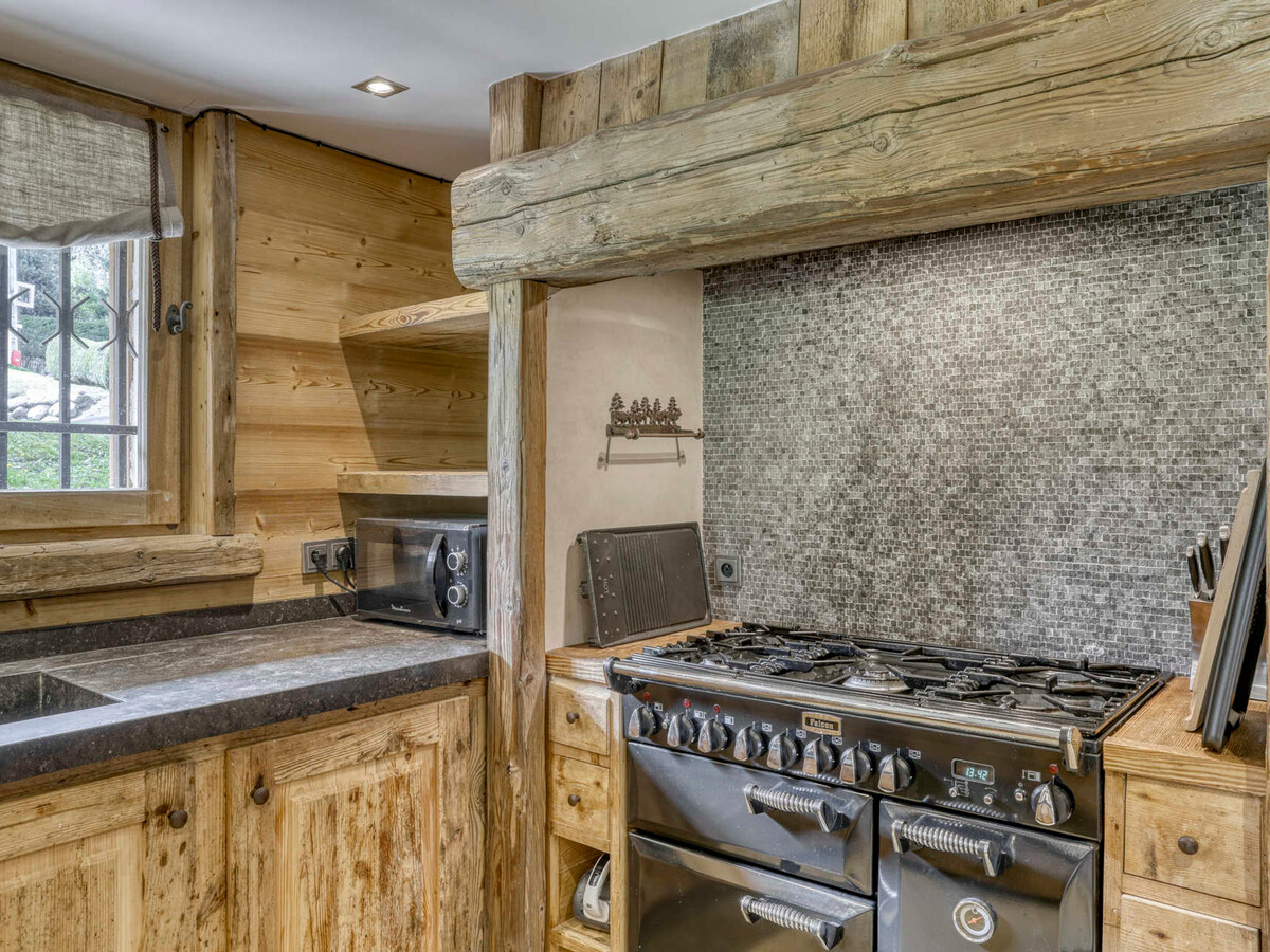 Duplex 3 chambres Megève, local à skis et cheminée - Photo 4
