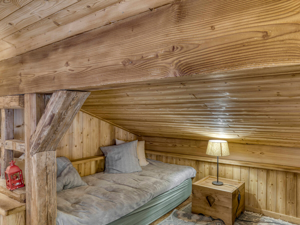 Duplex 3 chambres Megève, local à skis et cheminée - Photo 10