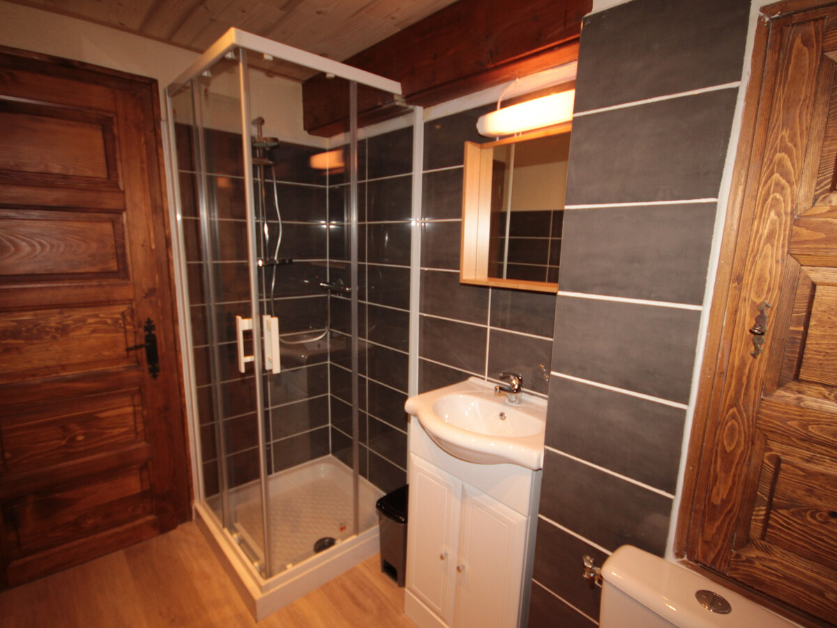 Appartement rénové 2 pièces aux Saisies, vue pistes - Photo 2