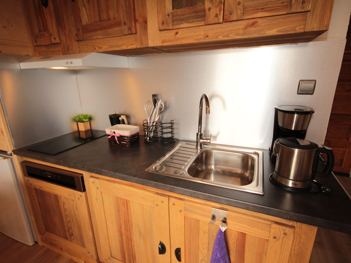 Appartement rénové 2 pièces aux Saisies, vue pistes - Photo 6