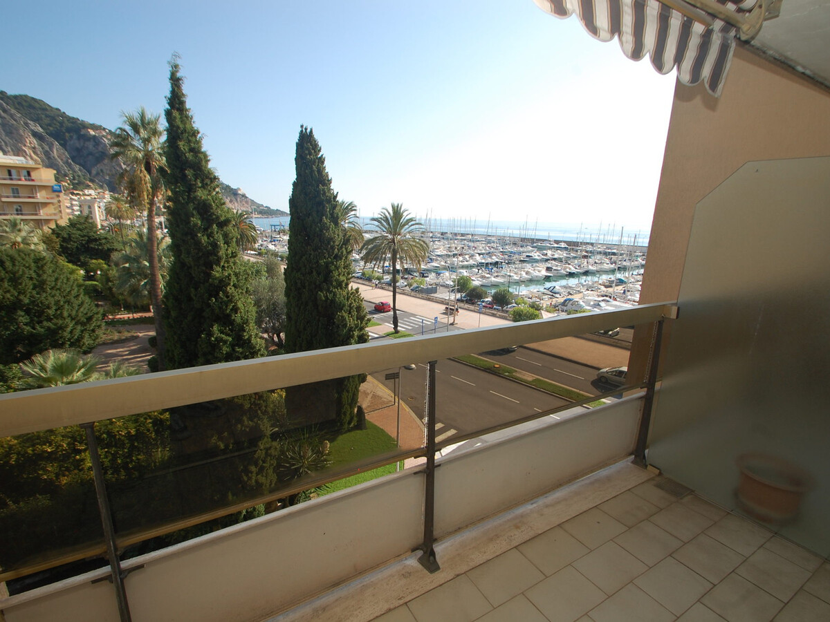 2P avec terrasse vue mer et garage à Menton - Photo 7