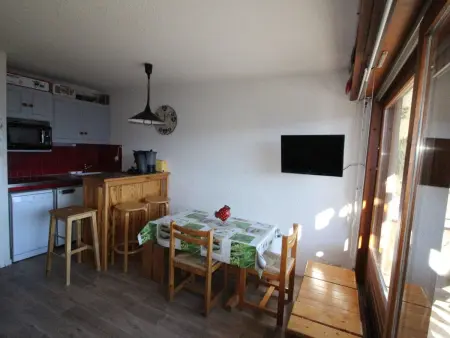 Location appartement à Auris, Studio cabine 4 pers au pied des pistes avec parking gratuit - Auris en Oisans