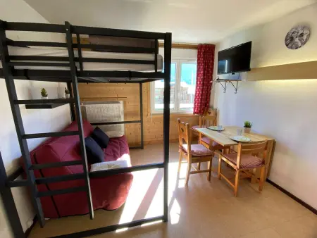 Studio rénové avec mezzanine, pied de pistes au Dévoluy : photo 2