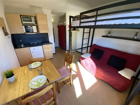 Studio rénové avec mezzanine, pied de pistes au Dévoluy : photo 5